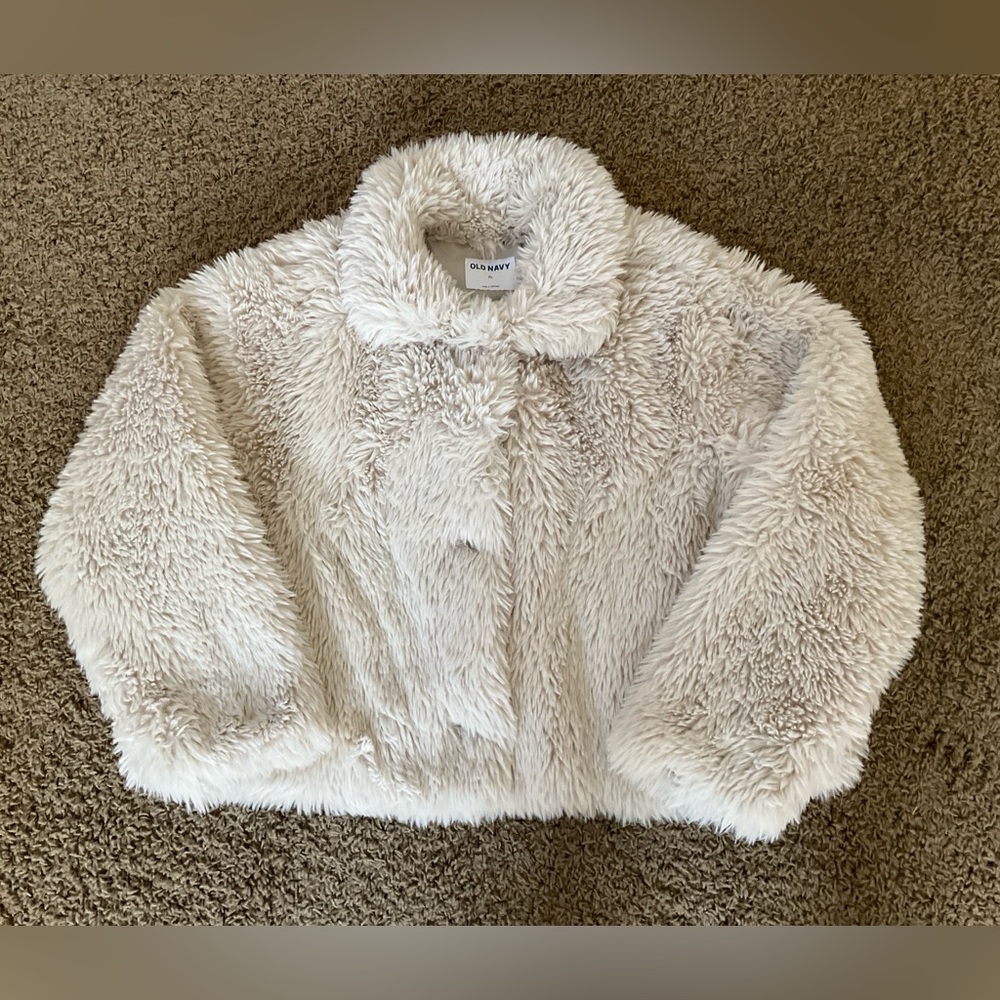 NWT! Beige Faux Fur Coat, Collar, Pockets, 1960’s Dolly/Mob Wife, Women’s XL
